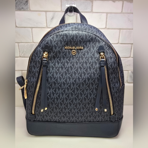 Michael Kors Navy Backpack 💙 - Picture 1 of 11
